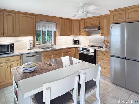 Kitchen - 95 Stoddards Wharf Rd, Ledyard, CT 06339 photo 1 of 3