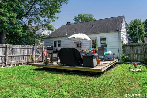 Exterior - 121 Fourth St, Hamden, CT 06514 photo 7 of 7