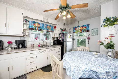 Kitchen - 121 Fourth St, Hamden, CT 06514 photo 1 of 1
