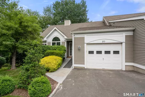 20 Carrie Cir #20, Fairfield, CT 06825