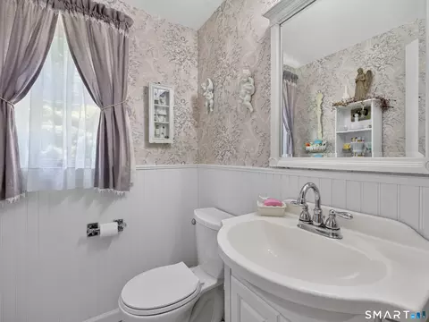 Bath - 4 Stevens Ave, Ledyard, CT 06339 photo 3 of 3