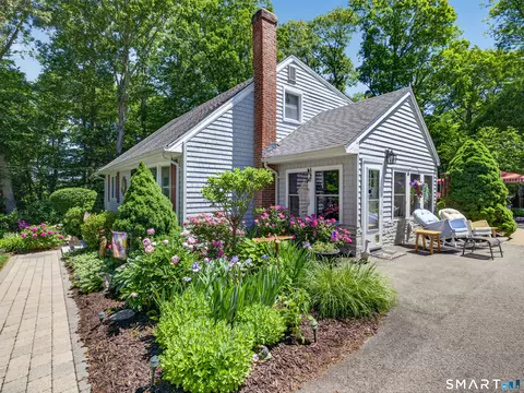 Exterior - 4 Stevens Ave, Ledyard, CT 06339 photo 2 of 10