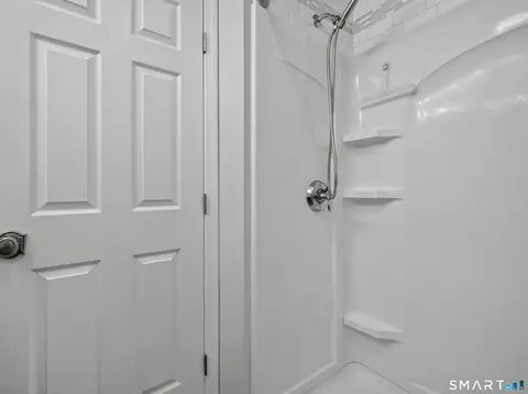 Bath - 4 Stevens Ave, Ledyard, CT 06339 photo 2 of 3