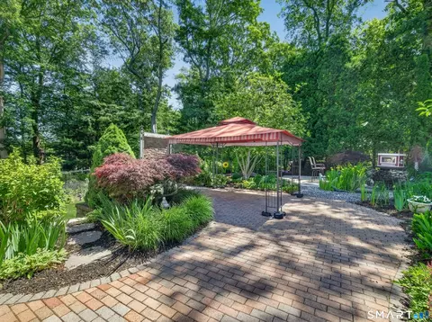 Exterior - 4 Stevens Ave, Ledyard, CT 06339 photo 9 of 10
