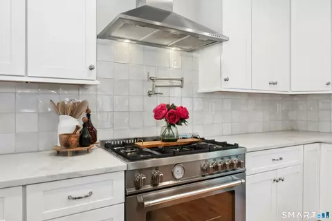 Kitchen - 1 Percheron Dr, Monroe, CT 06468 photo 3 of 5