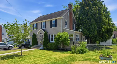 21 Richard St, West Hartford, CT 06119