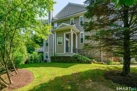 1 Cambridge Dr #1, Danbury, CT 06811