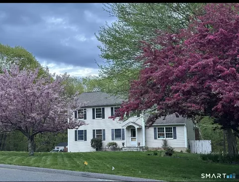 2 Heidi Ct, Wolcott, CT 06716