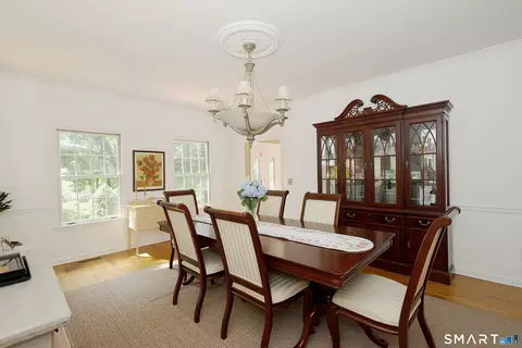 Dining - 123 Peaceable St # A, Redding, CT 06896 photo 1 of 2