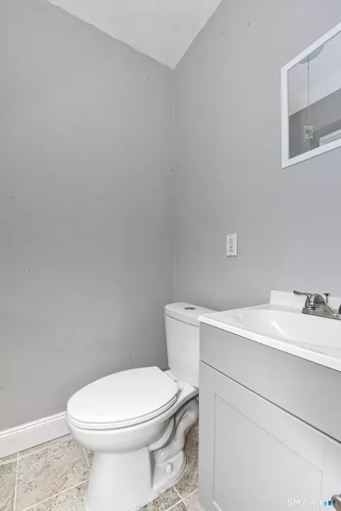 Bath - 63 Park Rd, Hamden, CT 06517 photo 1 of 3