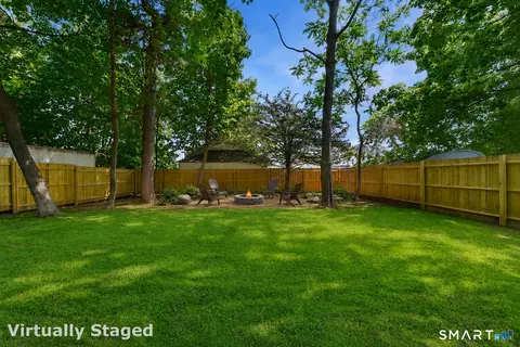 Exterior - 63 Park Rd, Hamden, CT 06517 photo 4 of 5