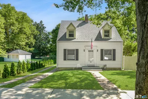Exterior - 63 Park Rd, Hamden, CT 06517 photo 2 of 5