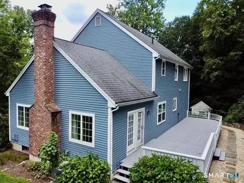 Exterior - 15 Mountain Manor Rd, Sandy Hook, CT 06482 photo 4 of 13