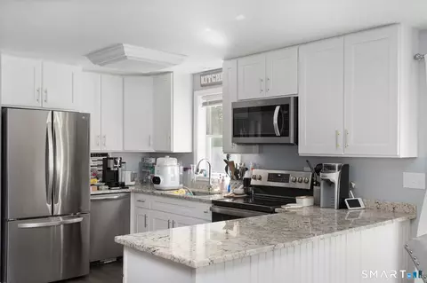 Kitchen - 19 Thompson Pike, Killingly, CT 06241 photo 2 of 4