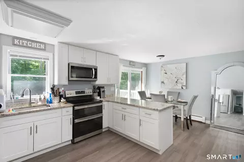 Kitchen - 19 Thompson Pike, Killingly, CT 06241 photo 4 of 4