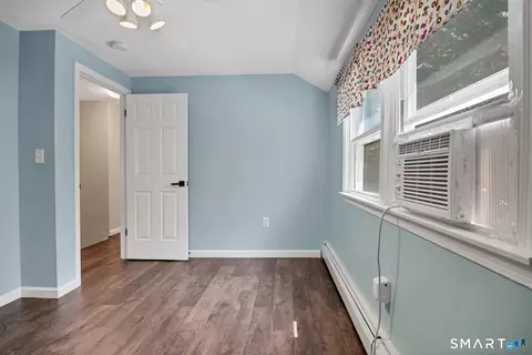 Bedroom - 8 Charter Oak Dr, East Lyme, CT 06333 photo 3 of 6