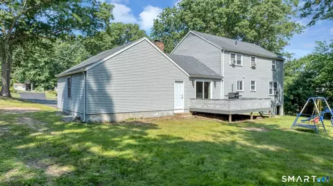 Exterior - 8 Charter Oak Dr, East Lyme, CT 06333 photo 5 of 8