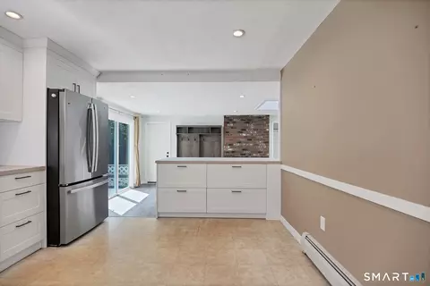 Kitchen - 8 Charter Oak Dr, East Lyme, CT 06333 photo 4 of 4
