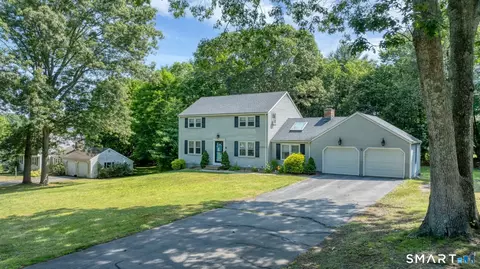 Exterior - 8 Charter Oak Dr, East Lyme, CT 06333 photo 8 of 8