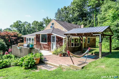 88 Berkshire Rd, Southbury, CT 06488