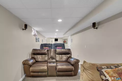 104 Benjamin Ct, Windsor, CT 06095 photo 30