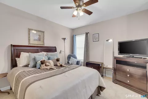 104 Benjamin Ct, Windsor, CT 06095 photo 15