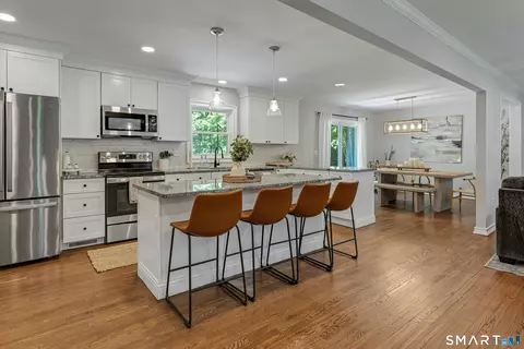Kitchen - 75 Silver Spring Ln, Ridgefield, CT 06877 photo 2 of 3