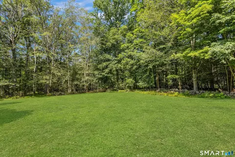 Exterior - 75 Silver Spring Ln, Ridgefield, CT 06877 photo 7 of 8