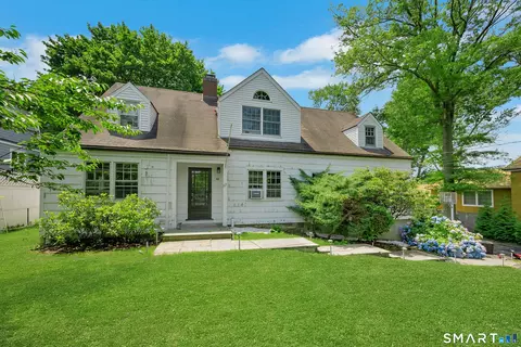 67 Benjamin St, Greenwich, CT 06870