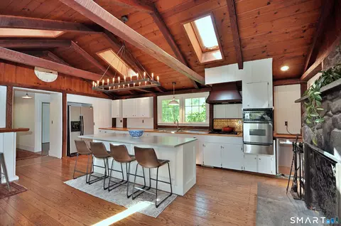 Kitchen - 67 Tower Rd, Brookfield, CT 06804 photo 1 of 6