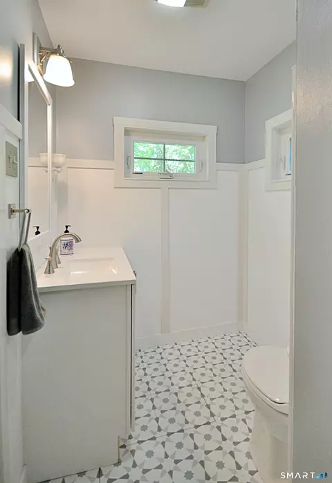 Bath - 67 Tower Rd, Brookfield, CT 06804 photo 1 of 2