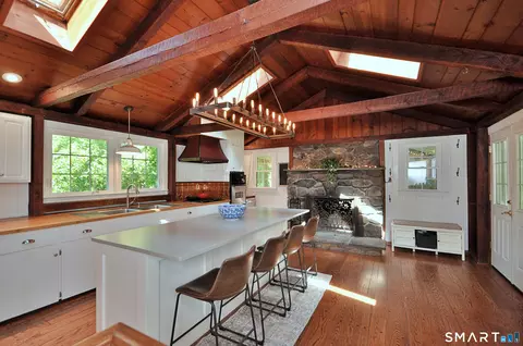 Kitchen - 67 Tower Rd, Brookfield, CT 06804 photo 3 of 6
