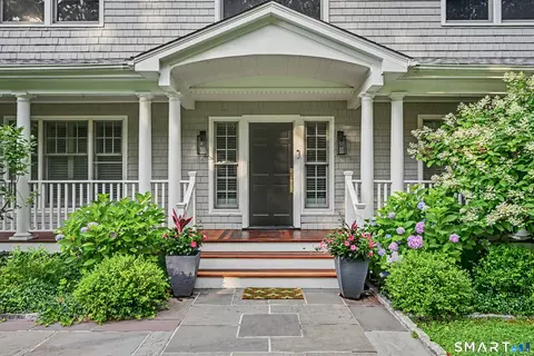 29 Orchard Hill Rd, Norwalk, CT 06851