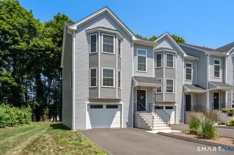 11 Summer Brook Way #11, Seymour, CT 06483