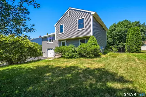 82 Lake Garda Dr, Unionville, CT 06085