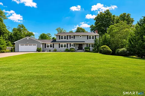 66 Knollwood Dr, Branford, CT 06405