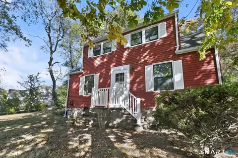 105 Southworth St, Milford, CT 06461