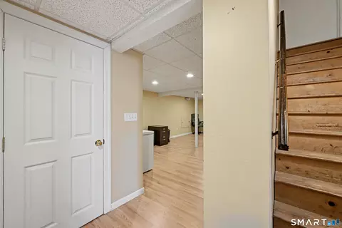 Entry Way - 524 Ferry Rd, Orange, CT 06477 photo 2 of 2