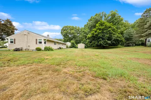Exterior - 138 Magee Dr, Hamden, CT 06514 photo 2 of 4