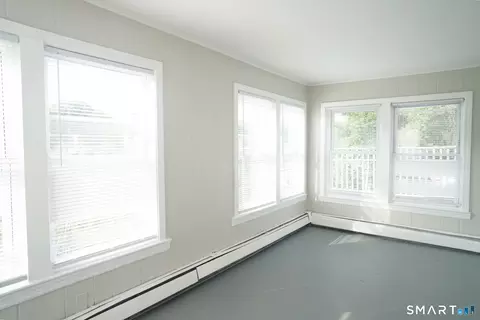 6 Harry Dr, West Haven, CT 06516 photo 5