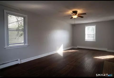 6 Harry Dr, West Haven, CT 06516 photo 4