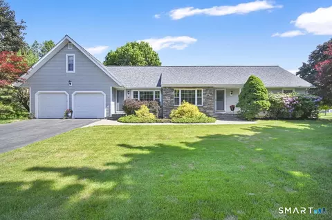 24 Brookview Dr, Glastonbury, CT 06033