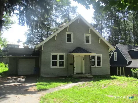 28 Trowbridge St, Waterbury, CT 06710