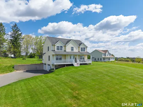 27 Maggie Ct, Terryville, CT 06786