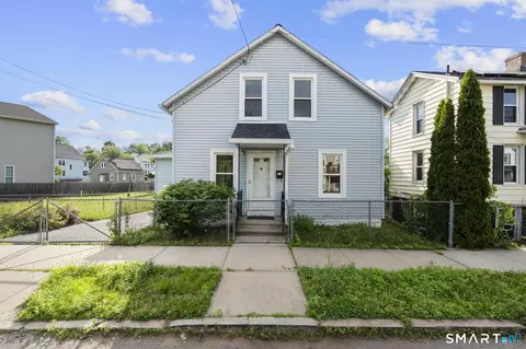 Exterior - 39 Edwards St, Hamden, CT 06517 photo 1 of 4