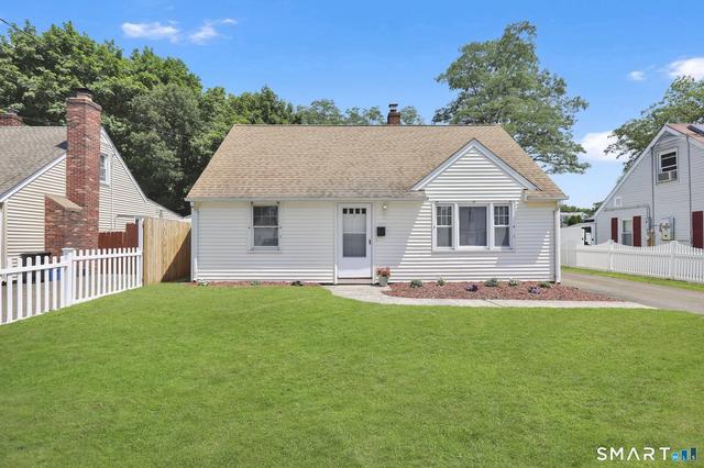 7 James St, East Haven, CT 06512