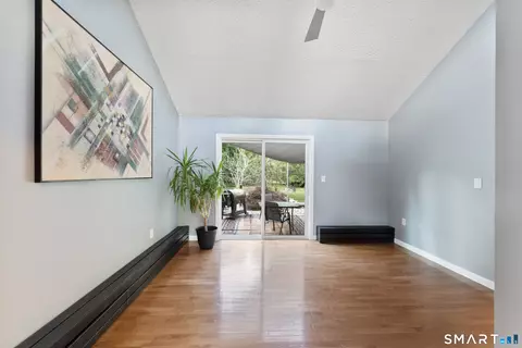 Living - 564 Hubbard Rd, Killingly, CT 06241 photo 4 of 4