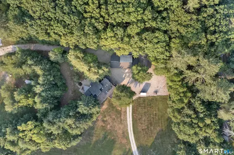 Exterior - 564 Hubbard Rd, Killingly, CT 06241 photo 2 of 8