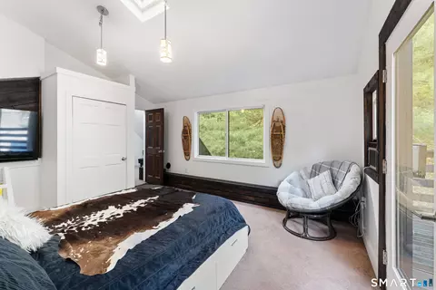 Bedroom - 564 Hubbard Rd, Killingly, CT 06241 photo 1 of 3