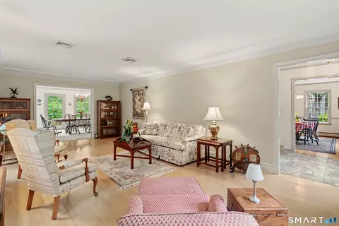 28 Winding Brook Ln, Redding, CT 06896 photo 4